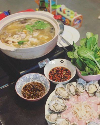 主妇食堂｜满满胶原蛋白 花胶鲍鱼生蚝鸡煲 - On Hing Dry Seafood