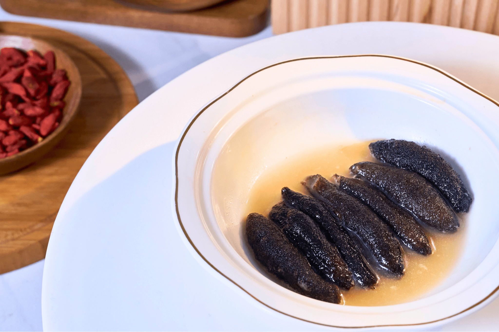 紅燒鮑汁小黑刺參 - On Hing Dry Seafood